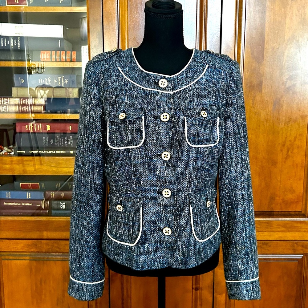 Chic Blue Tweed Jacket . Size 6